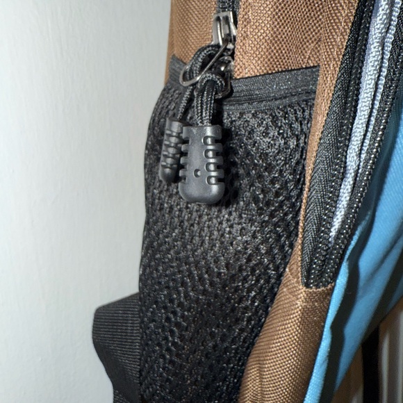 Very RARE VW RETRO Backpack - Picture 3 of 7